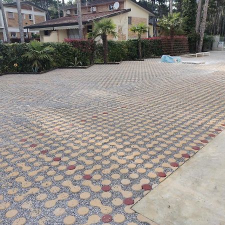 Hotel Meuble Nazionale Lignano Sabbiadoro Zewnętrze zdjęcie