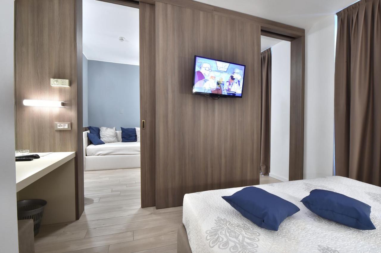 Hotel Meuble Nazionale Lignano Sabbiadoro Zewnętrze zdjęcie