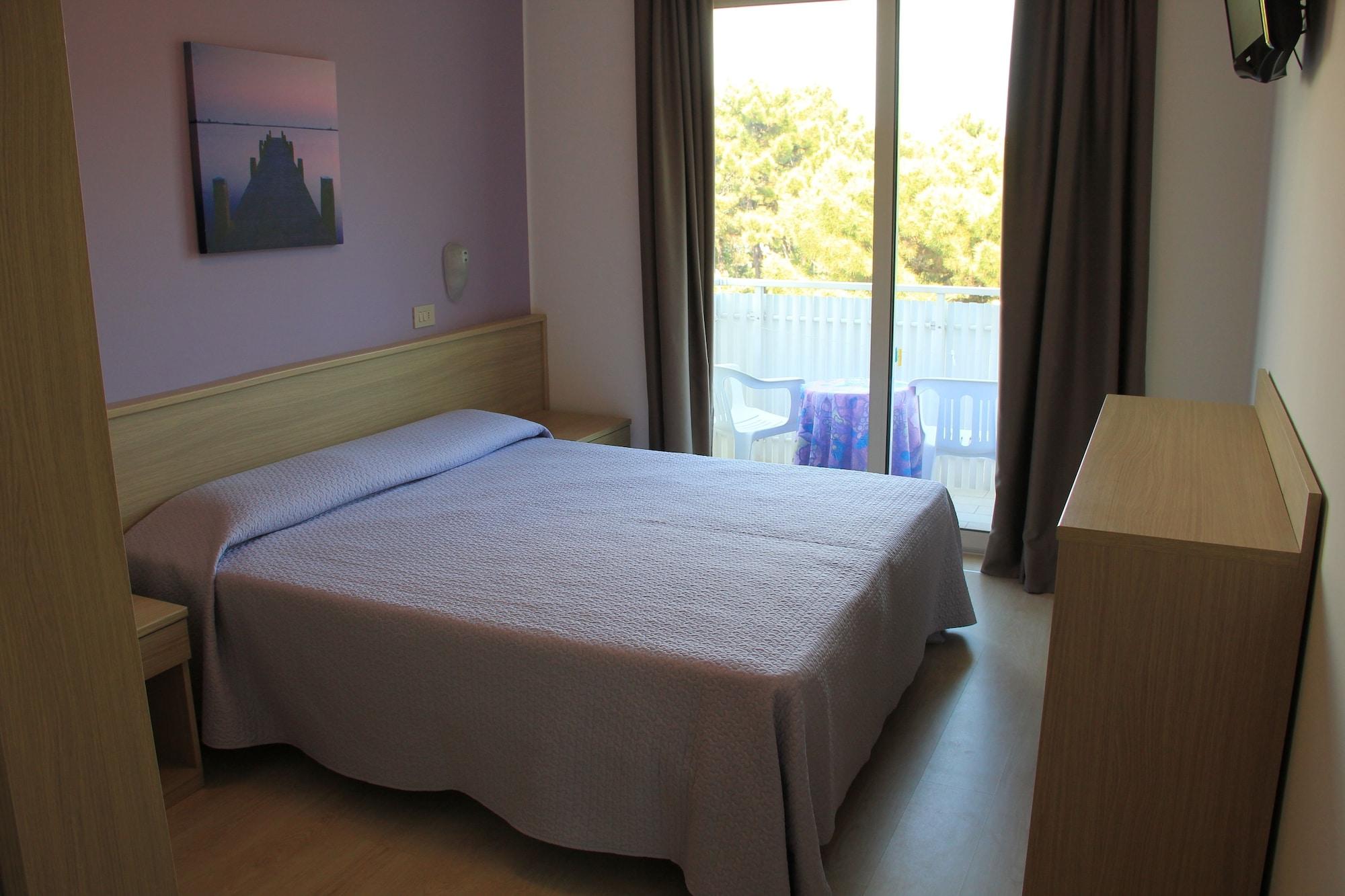 Hotel Meuble Nazionale Lignano Sabbiadoro Zewnętrze zdjęcie