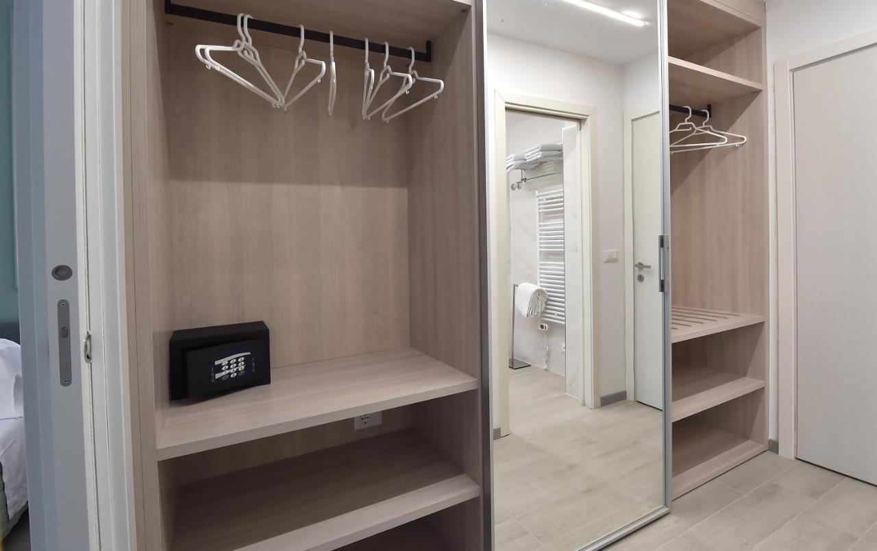 Hotel Meuble Nazionale Lignano Sabbiadoro Zewnętrze zdjęcie