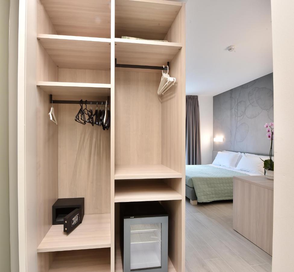 Hotel Meuble Nazionale Lignano Sabbiadoro Zewnętrze zdjęcie