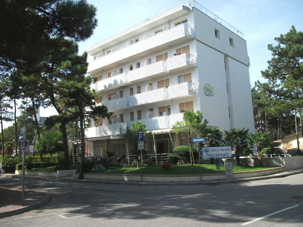 Hotel Meuble Nazionale Lignano Sabbiadoro Zewnętrze zdjęcie